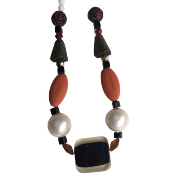 ⬇️$55  New Beverly Hills Colorful‎ Orange White Beaded Necklace. Women's Fashion - Picture 1 of 16